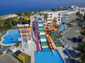 Leonardo Laura Beach & Splash Resort