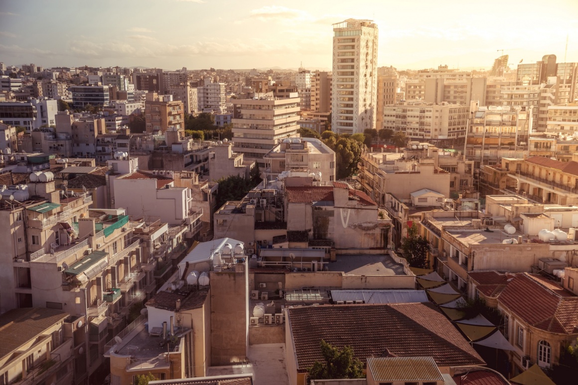 'Panorama view of southern part of Nicosia, capital and largest city on the island of Cyprus' - Zypern